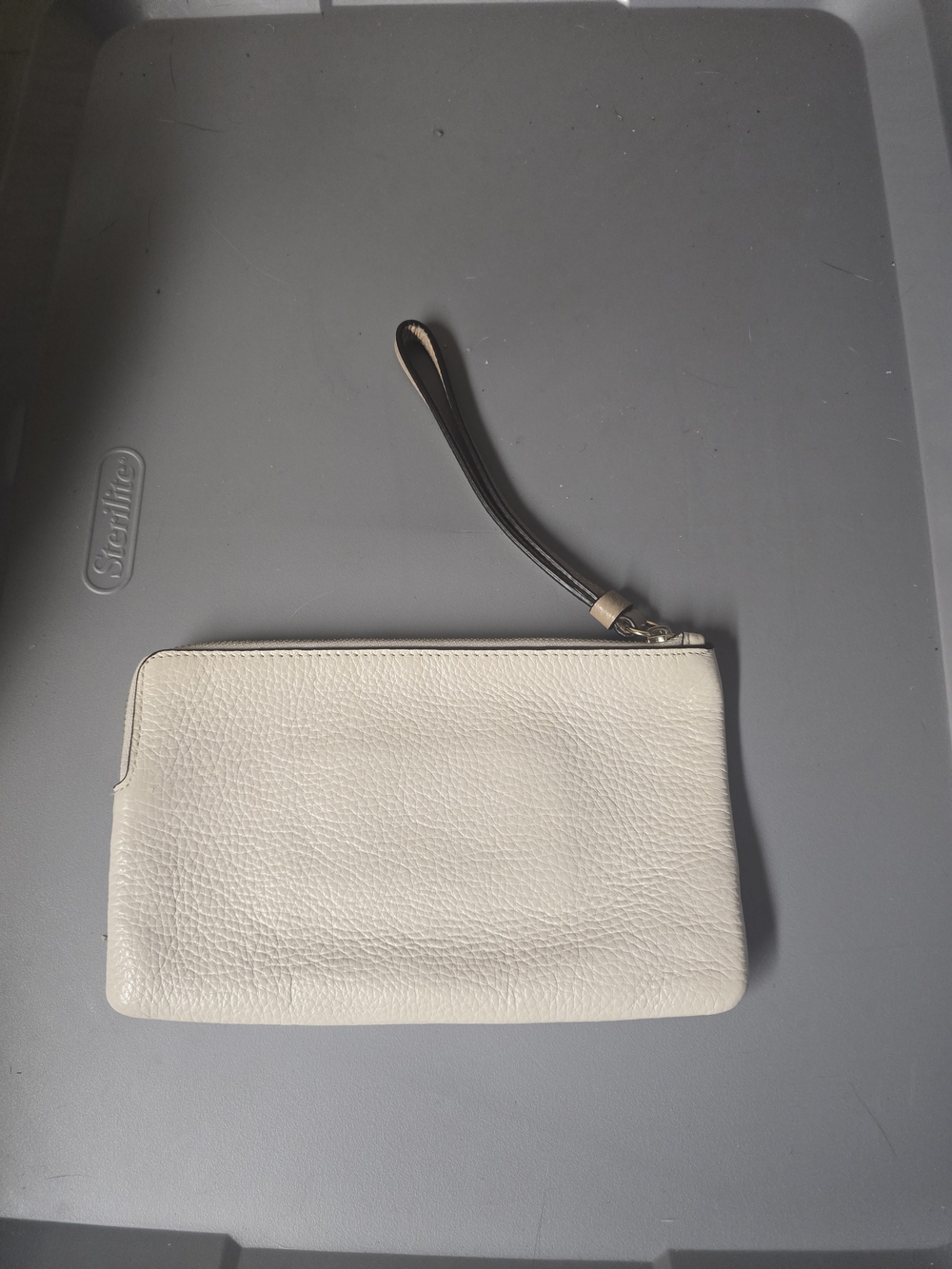 Coach Pebbled Leather Wristlet Clutch in Light Beige - Picture 3 of 4